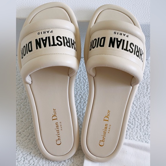 Christian Dior Every-D Embossed Lambskin Leather Slide Sandals - Picture 14 of 16